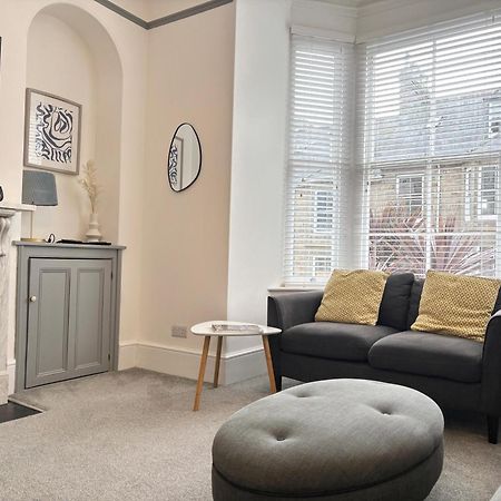 Spacious Home Near Seafront & Train Station 5 Bed Sleeps 10- Central Penzance Exterior photo