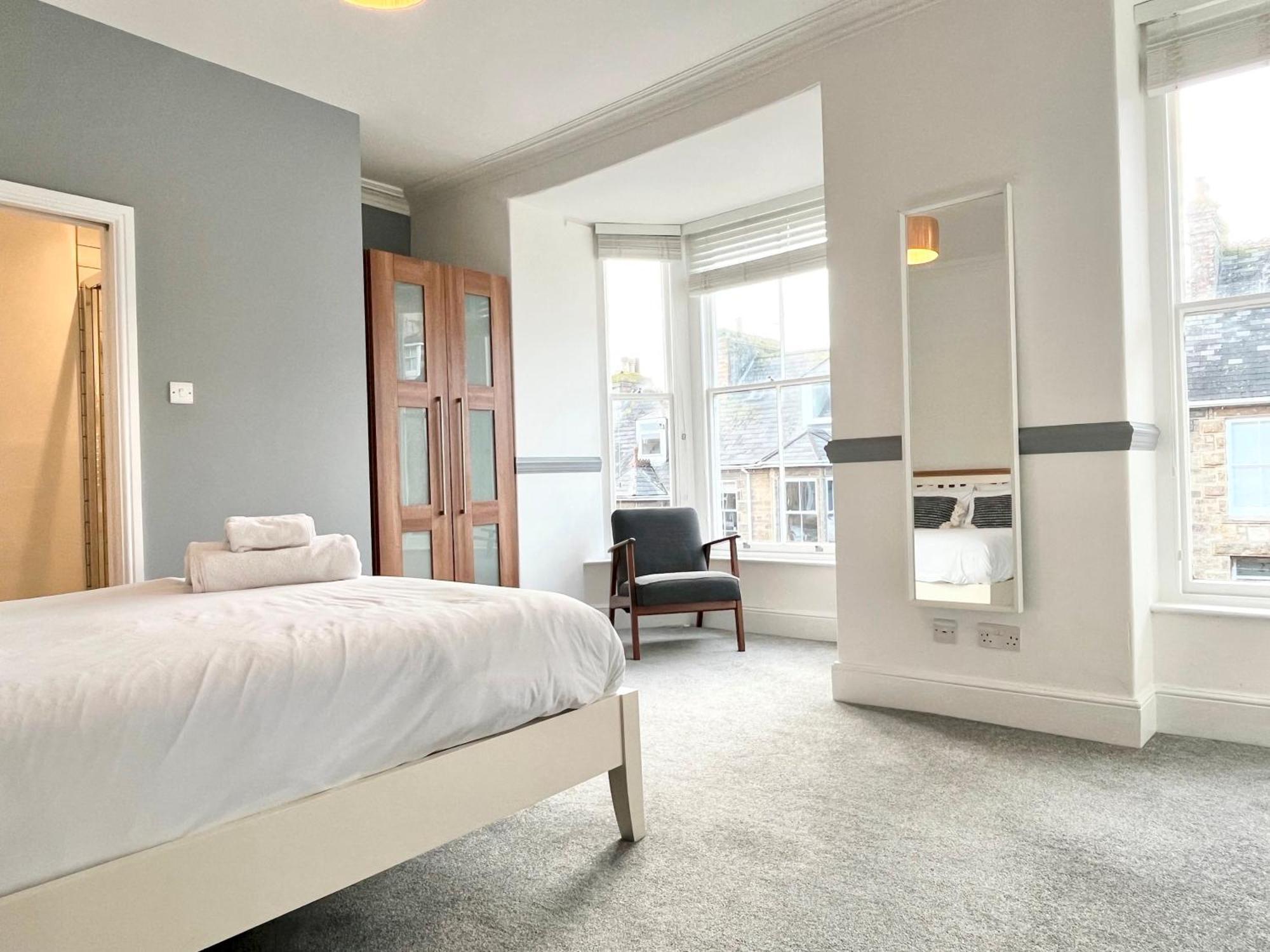 Spacious Home Near Seafront & Train Station 5 Bed Sleeps 10- Central Penzance Exterior photo